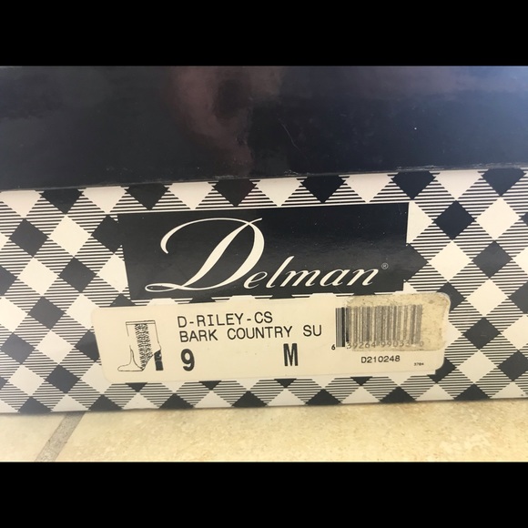 Boots - Picture 8 of 8